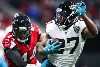 Buccaneers Sign Leonard Fournette, Give Tom Brady Another Weapon