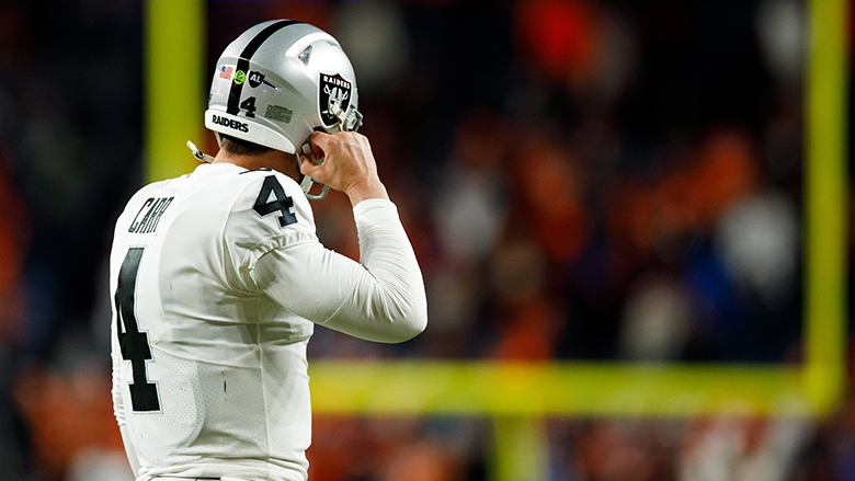 Derek Carr claps back at Antonio Brown after former teammate bet