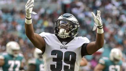 Eagles Sign Promising CB, Sidney Jones Back on Hot Seat
