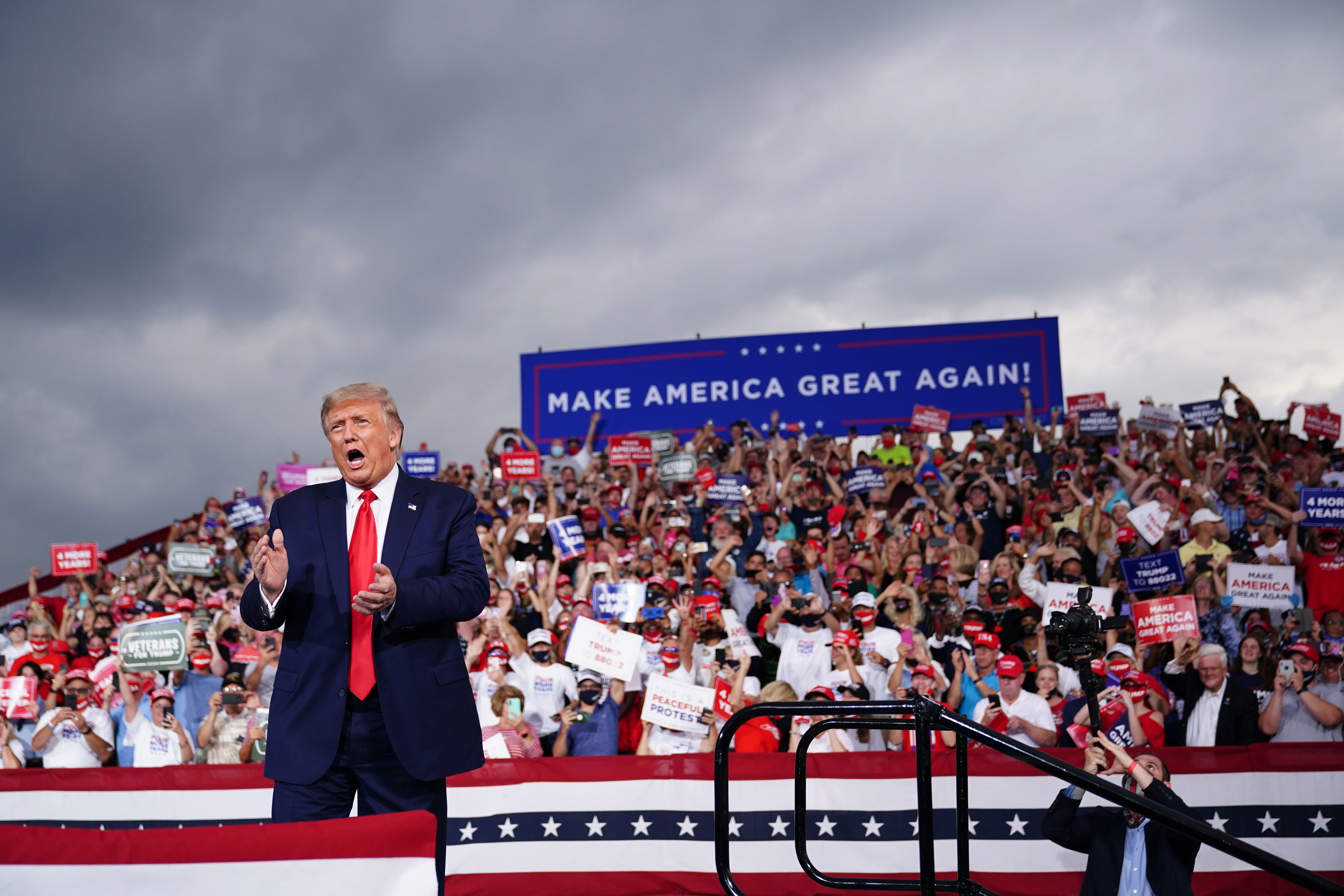 How Many Attended Trump's North Carolina Rally? Crowd Photos