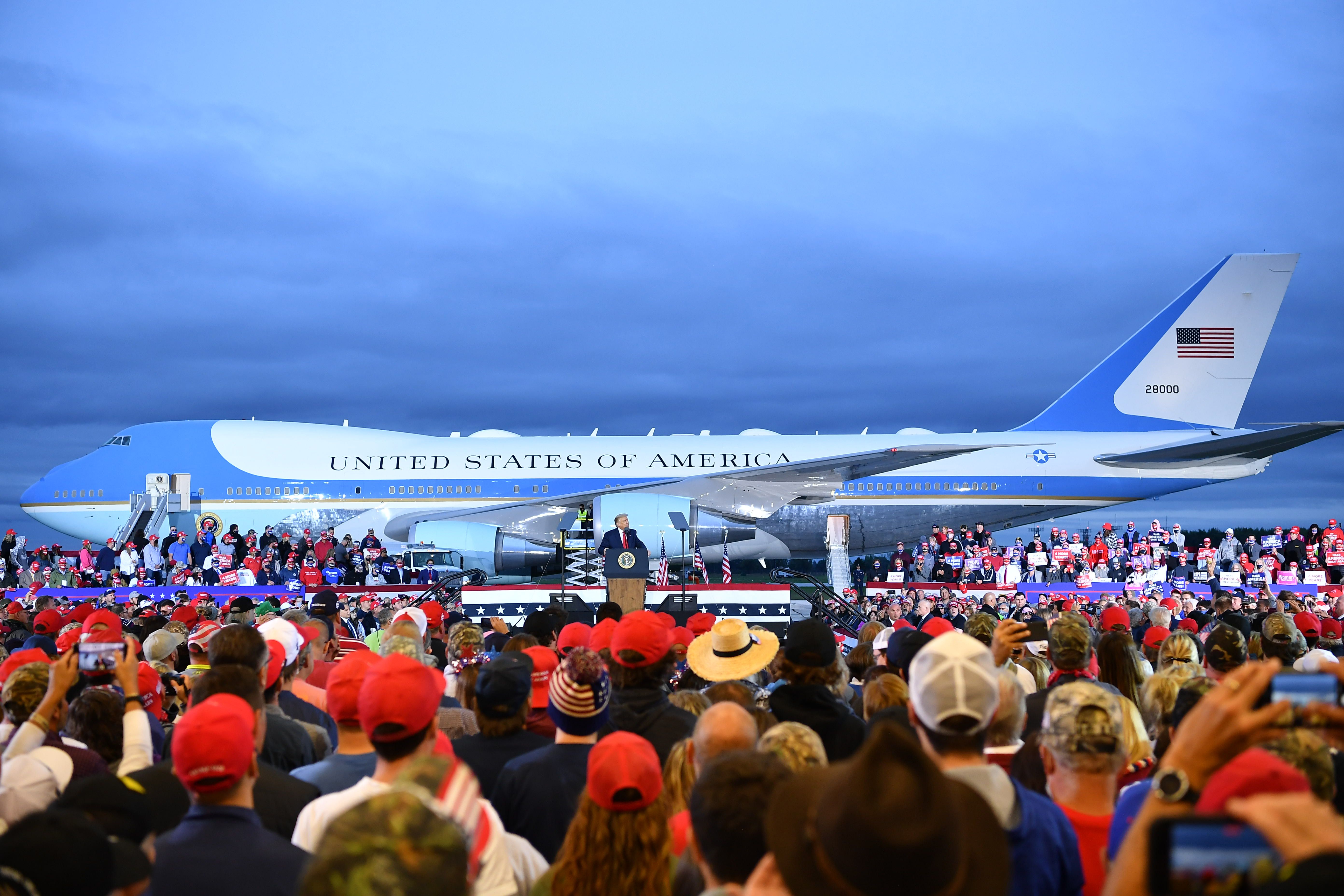 How Many Attended Trump’s Michigan Rally? Crowd Photos In Freeland ...