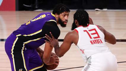 Analyst Reveals ‘Realistic Landing Spot’ Anthony Davis Should Avoid
