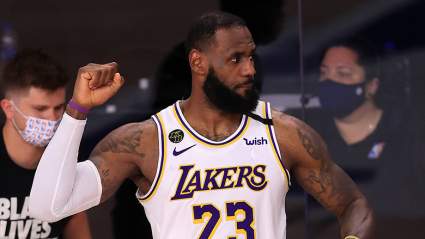 Lakers Star LeBron James Shows off Jacked Body Ahead of Nuggets Game