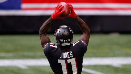 Falcons Superstar WR Will Be a Game-Time Decision vs. Bears