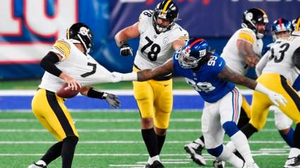 AFC North Rival to Host Steelers’ Alejandro Villanueva: Report