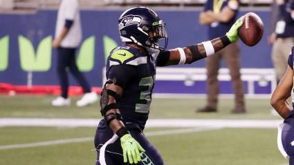 Jamal Adams ‘Threatens’ to Unfollow Seahawks Teammate on Instagram