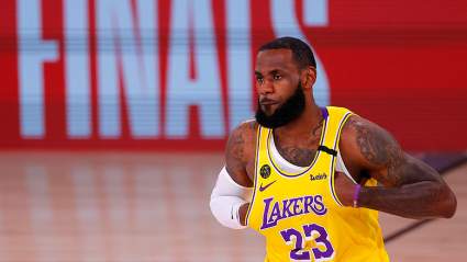 LeBron James’ Bubble Routine Goes Viral