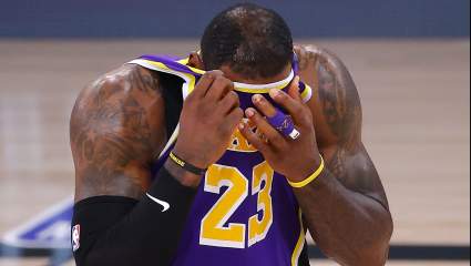Lakers Legend Comes to Defense of LeBron James