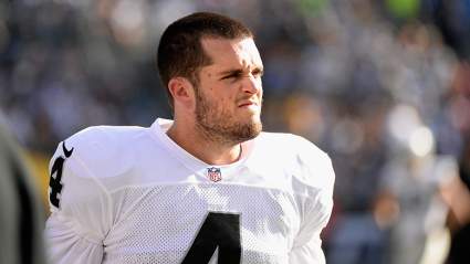Derek Carr Shutting Down Raiders Reporter Inspires Viral Reaction