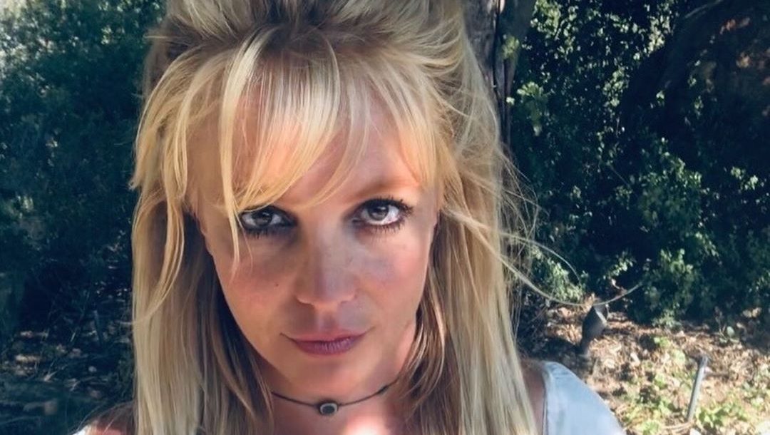 Watch Britney Spears Sparks Concern With Bizarre Ig Video 4630