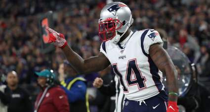 49ers GM Talks Possibility of Signing Released Patriot Mohamed Sanu