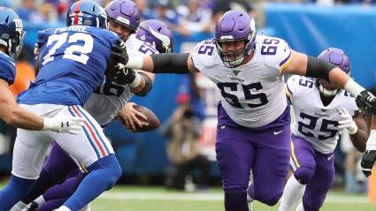 Vikings Guard Pat Elflein’s Timetable to Return Revealed