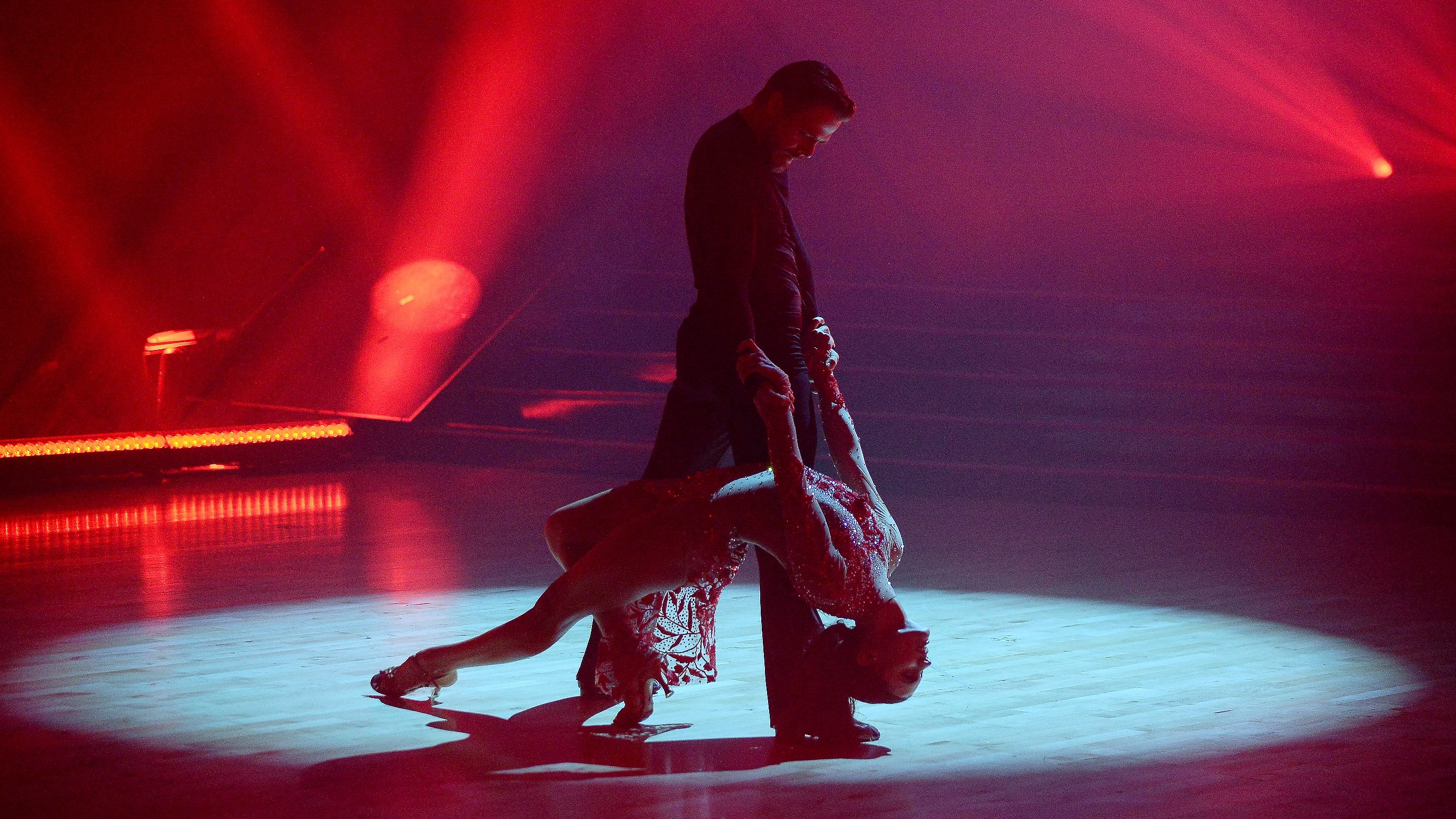 WATCH: Derek Hough And Hayley Erbert's Incredible Performance On 'DWTS'