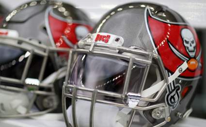 Buccaneers Staff Member With COVID-19 Won’t Ice Giants Game