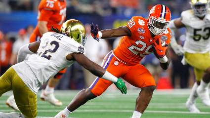 Raiders Host Former Clemson RB for Workout: Report