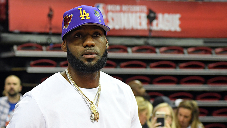 Lakers' LeBron James Sends Message to Dodgers After Playoff Win