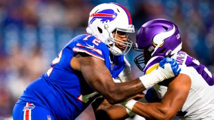 Steelers Sign Offensive Tackle, Running Back