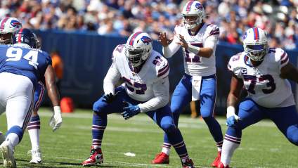 Former Bills Starting Guard Signs With AFC Foe