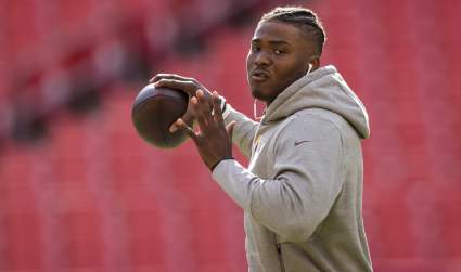 Analysts Beg Bears to Trade for Struggling Young QB