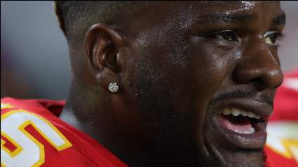 Chiefs’ Frank Clark Savagely Trash-Talked Patriots At Halftime [WATCH]