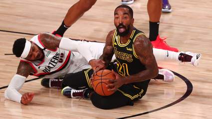 Lakers’ JR Smith Trolls Referee After Game 1 Win