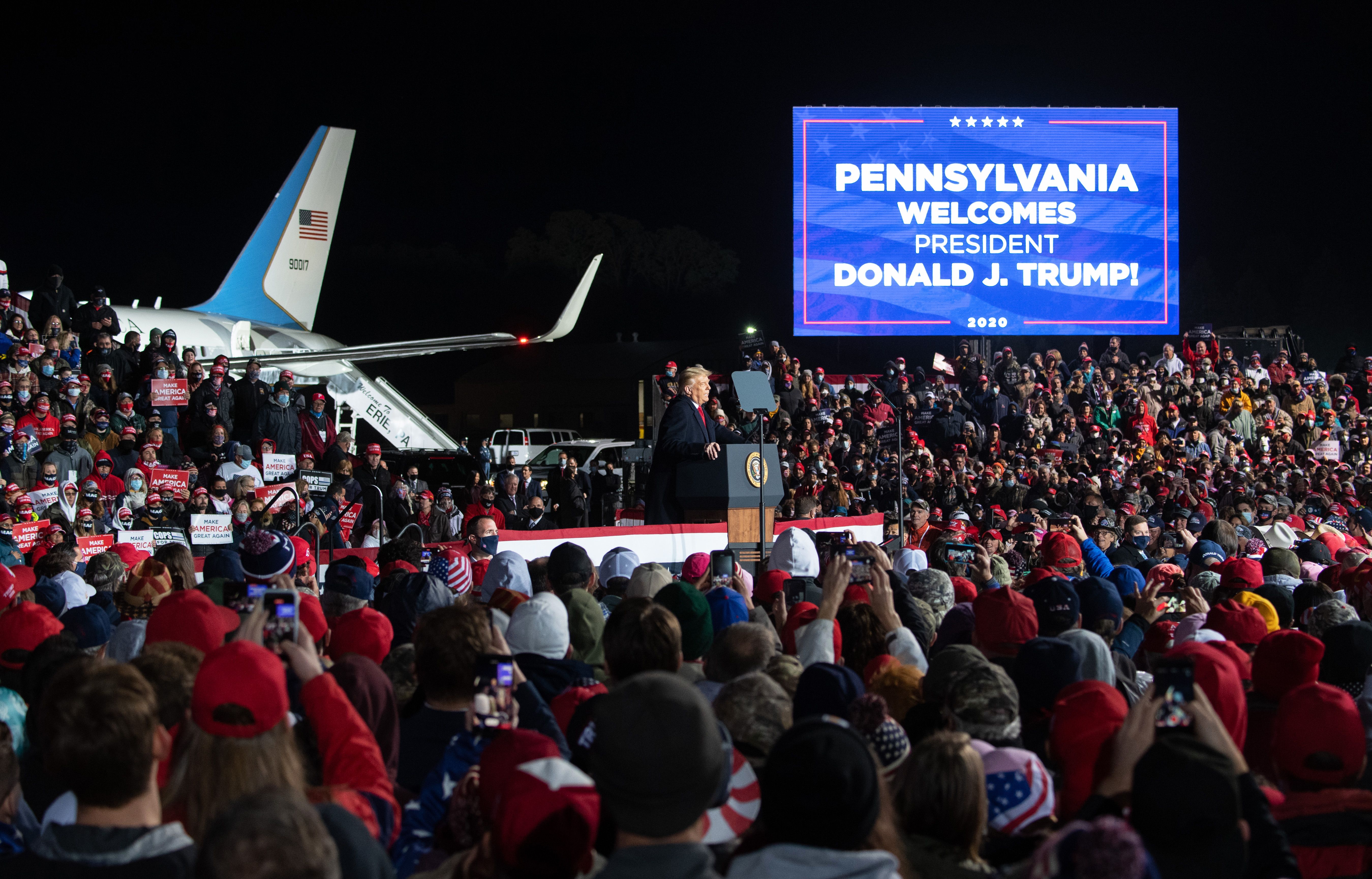 Trump's Pennsylvania Rally Attendance: Erie Crowd Size Photos