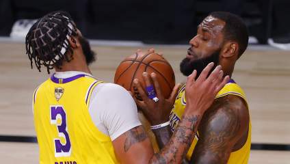 Analyst Says Michael Jordan is Laughing at LeBron James