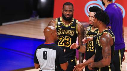 Lakers Veteran Has Stern Message: ‘I Don’t Owe You Anything’