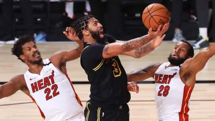 Lakers Give Concerning Injury Update on Anthony Davis