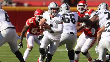 Raiders’ Derek Carr Sends Strong Message After Chiefs Win