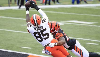 Browns TE David Njoku Sends Strong Message on Trade Rumors