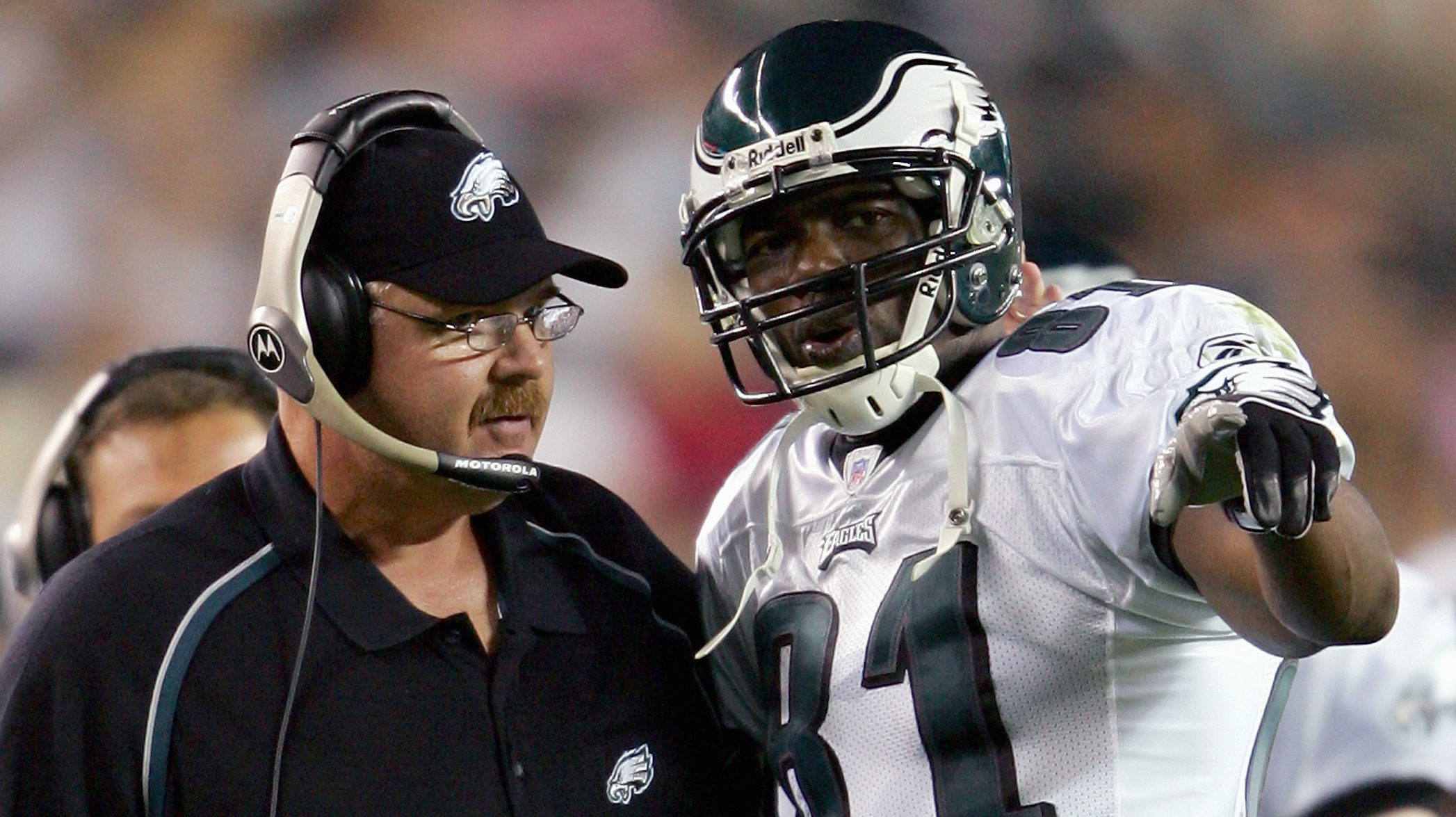 Terrell Owens says he knows 'for a fact' Donovan McNabb was out