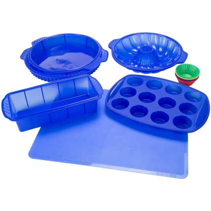 Blue silicone bakeware set