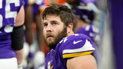 Vikings’ Riley Reiff Cut After Receiving Good-Faith Bonus