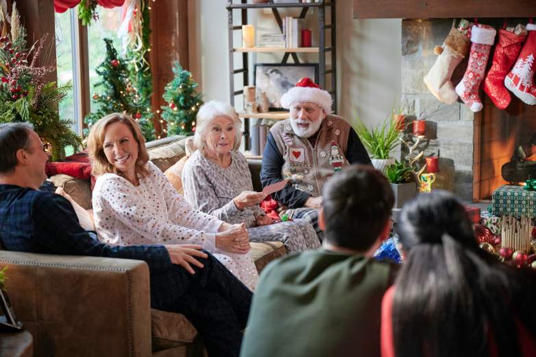 How to Watch ‘Five Star Christmas’ Online for Free Without Cable