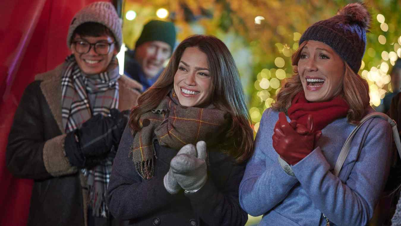 Hallmark’s Thanksgiving Week 2020 Movie Schedule | Heavy.com