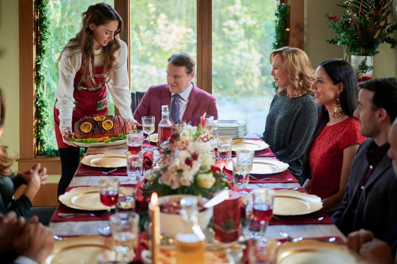 ‘Five Star Christmas’: See Where It Was Filmed & Meet the Cast