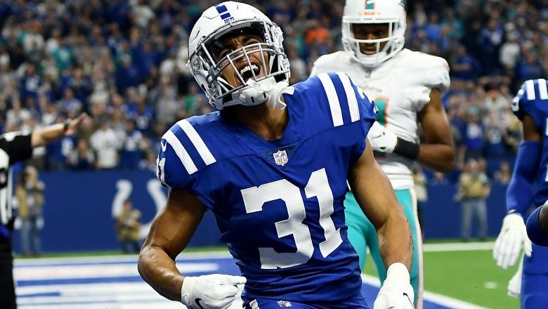 Giants workout Quincy Wilson, Teez Tabor and three others