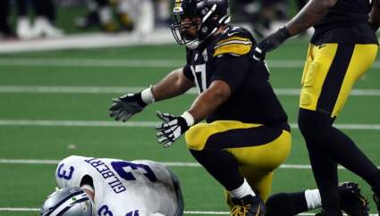 Steelers’ Cam Heyward Donates Cleats to Honor Shooting Victims