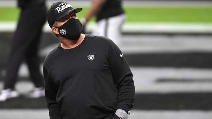 Raiders Ink 6-Foot-9 Lineman to Contract