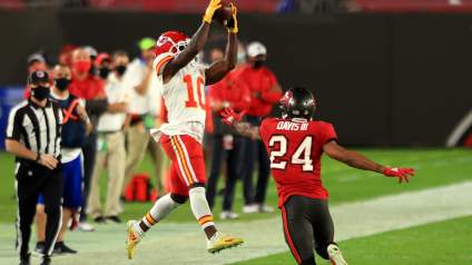 Chiefs’ Tyreek Hill Trolls Haters After Historic 269-Yard Showing