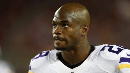 Former Vikings RB Adrian Peterson Arrested After Super Bowl Event: Report