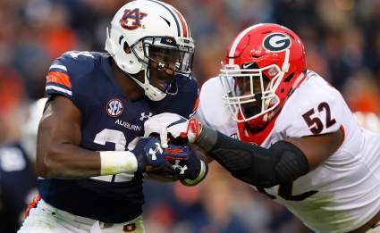 Bears Showing Interest in Ex-Georgia Run-Stopping DE