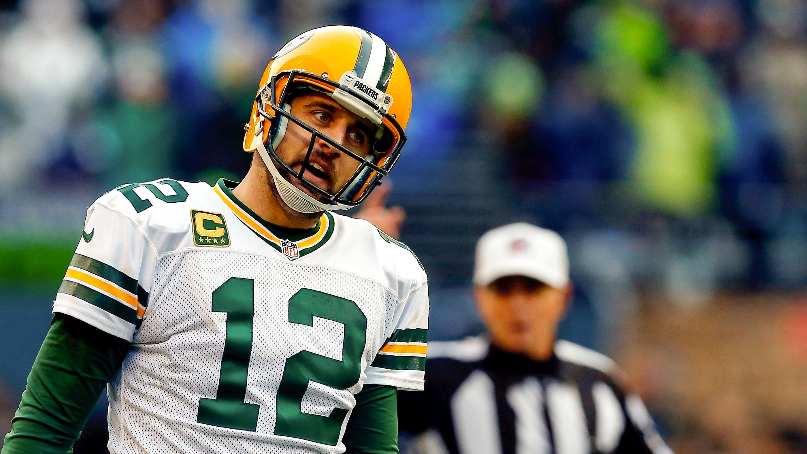 Packers' Aaron Rodgers Complains About Refs in Vikings Loss