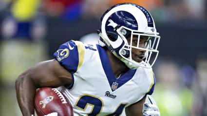 Eagles Host Hard-Hitting Ex-Rams, Jets Hybrid Safety