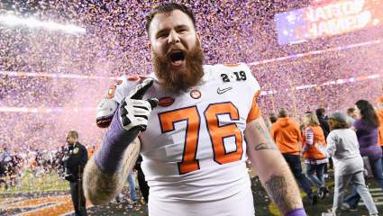 Packers Eyeing Ex-Ravens Center & 2 Others With Starter on IR