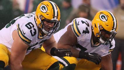 Packers Activate Corey Linsley, Release TE Ahead of Titans Game