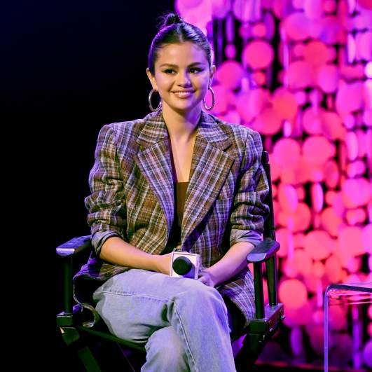 Selena Gomez Sparks Dating Rumors With NBA Star Jimmy Butler