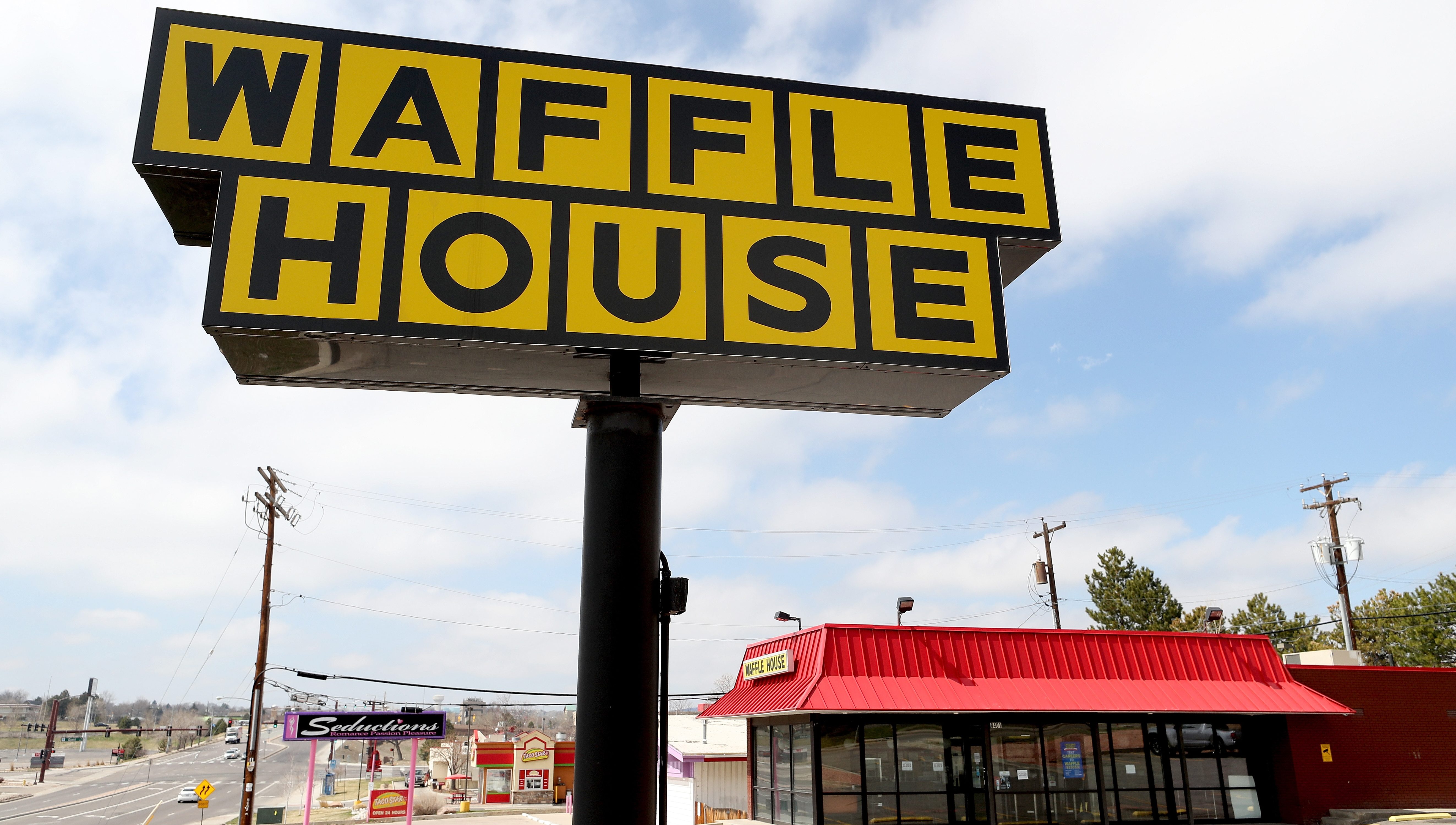 Waffle House’s Christmas 2020 Hours Is It Open or Closed?