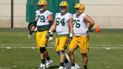 Steelers Add Offensive Tackle, Re-Sign LB/LS